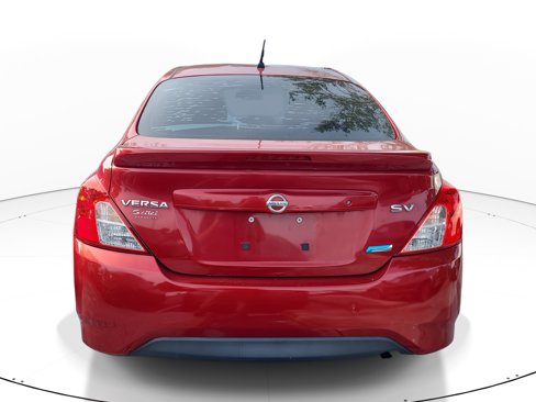 Used 2015 Nissan Versa SV image 8