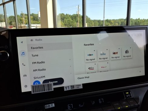 New 2025 Toyota Camry SE image 22