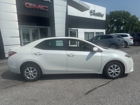 Used 2016 Toyota Corolla LE image 8
