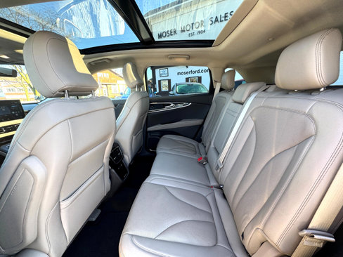 Used 2021 Lincoln Nautilus Reserve image 22