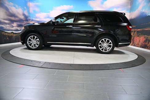 Used 2017 Dodge Durango Citadel w/ Premium Entertainment Group image 4