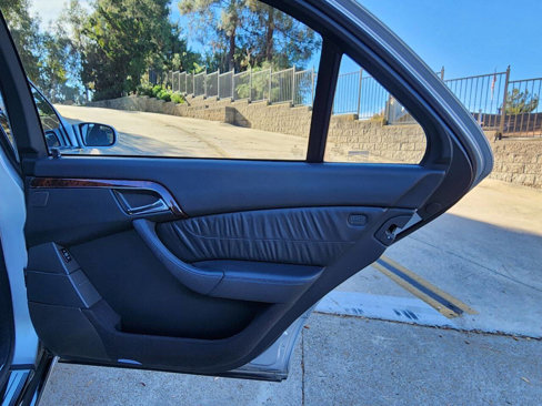 Used 2005 Mercedes-Benz S 500 image 39