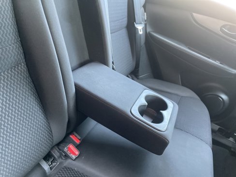 Used 2020 Nissan Rogue Sport S image 53