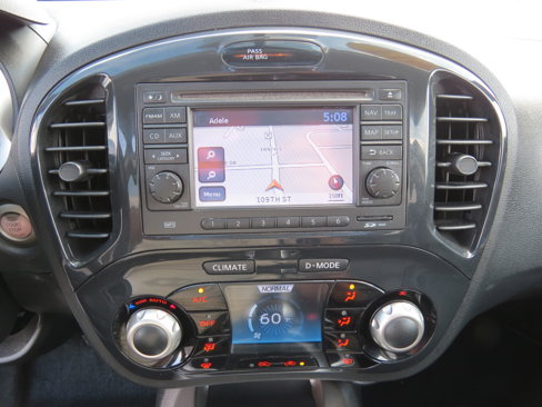 Used 2011 Nissan Juke SL w/ Chrome Pkg image 17