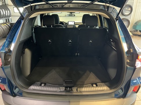 Used 2020 Ford Escape SE image 13