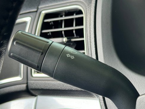 Used 2018 Ford Explorer Limited image 8