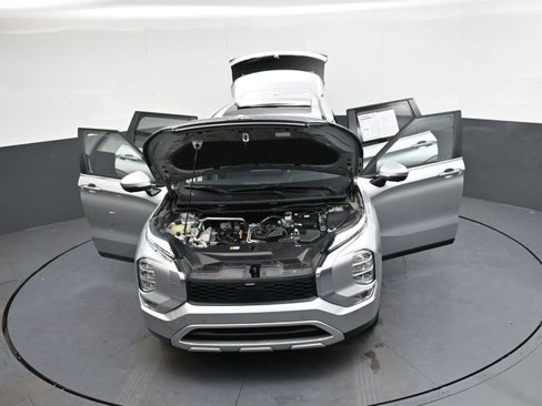 Used 2024 Mitsubishi Outlander SE image 36