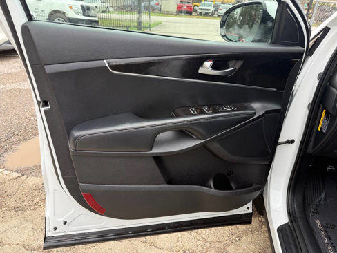 Used 2018 Kia Sorento FWD image 24