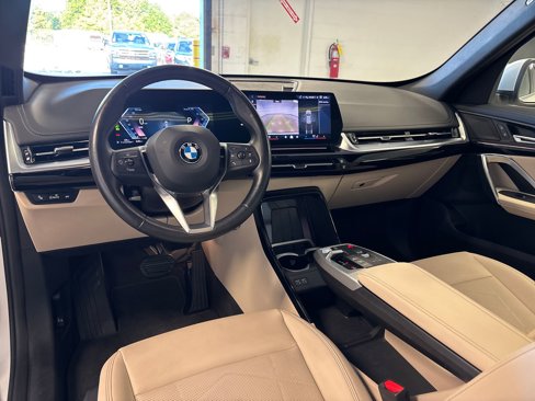 Used 2024 BMW X1 xDrive28i image 4