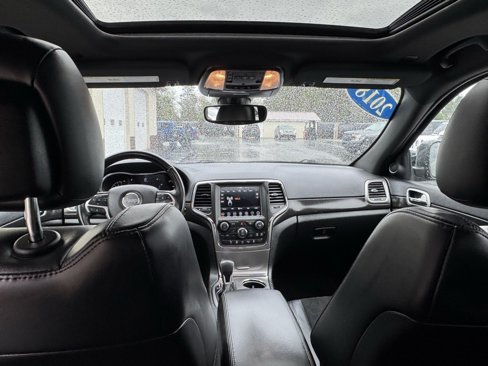 Used 2018 Jeep Grand Cherokee Altitude image 30