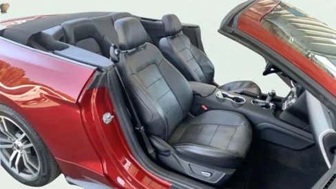 Used 2016 Ford Mustang GT Premium image 26