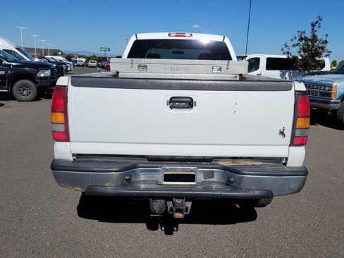 Used 2004 GMC Sierra 2500 4x4 Crew Cab HD w/ Heavy-Duty Power Package image 12