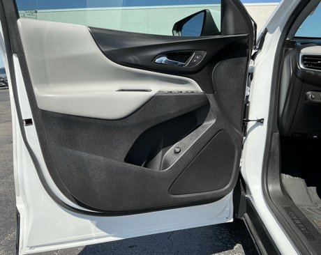 Used 2020 Chevrolet Equinox LT w/ Driver Convenience Package image 68