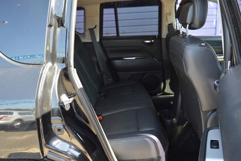 Used 2014 Jeep Compass Latitude image 22