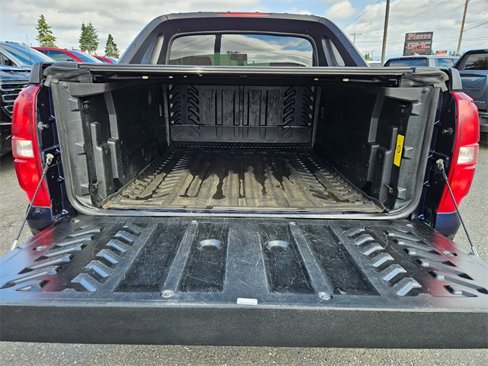 Used 2011 Chevrolet Avalanche LT image 10