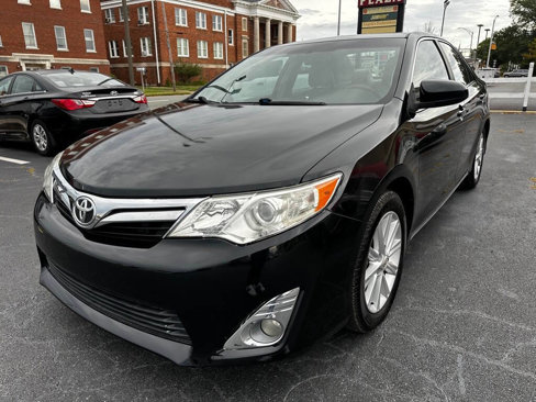 Used 2012 Toyota Camry SE image 3