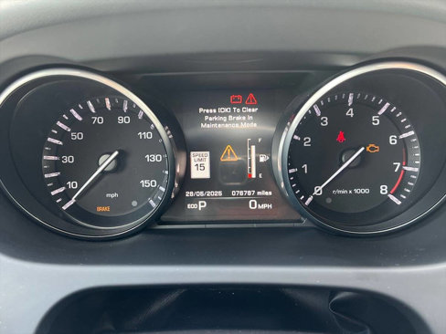 Used 2016 Land Rover Discovery Sport HSE image 14