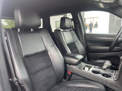 Used 2018 Jeep Grand Cherokee Altitude image 37