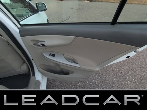 Used 2010 Toyota Corolla LE image 12