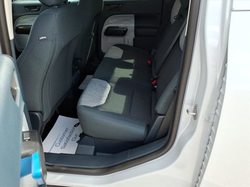 New 2025 Ford Maverick XLT image 6