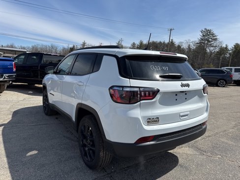 New 2025 Jeep Compass Latitude w/ Convenience Group image 3