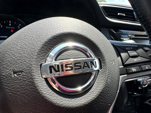 Used 2021 Nissan Rogue Sport SV image 19