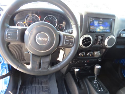 Used 2016 Jeep Wrangler Unlimited Sahara image 16
