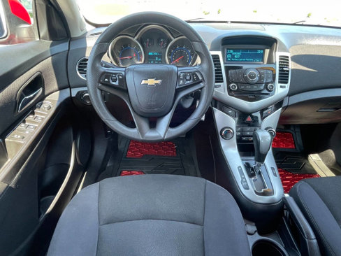 Used 2016 Chevrolet Cruze LT image 10
