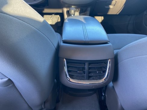 Used 2021 Chevrolet Malibu LT image 13