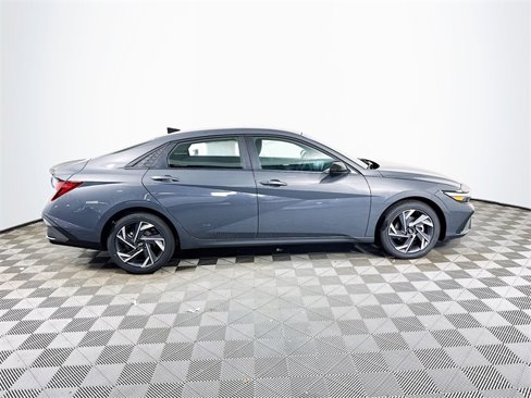 New 2025 Hyundai Elantra Sport image 16