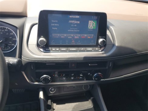 Used 2021 Nissan Rogue S image 13