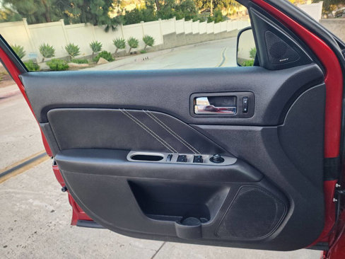 Used 2010 Ford Fusion Sport image 30