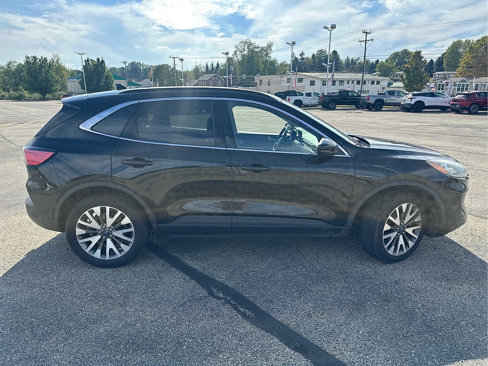 Used 2020 Ford Escape Titanium image 5