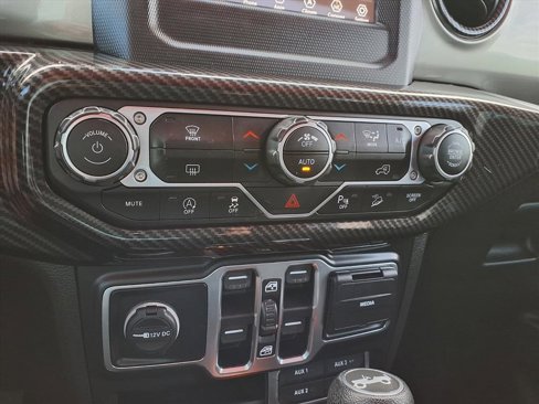 Used 2020 Jeep Wrangler Unlimited Sahara w/ LED Lighting Group image 27