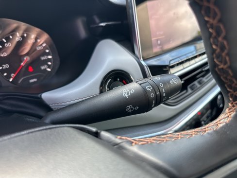 Used 2022 Jeep Compass Limited image 24