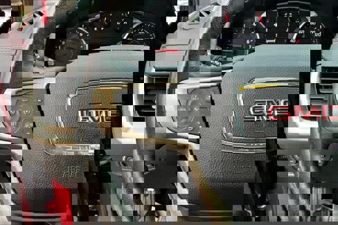 Used 2019 GMC Terrain Denali w/ Advanced Safety Package image 24