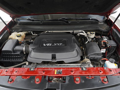 Used 2015 Chevrolet Colorado LT w/ Luxury Package image 29