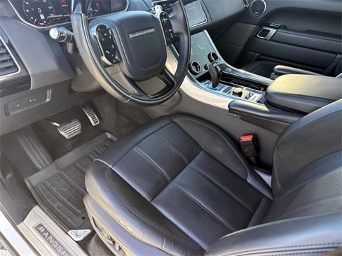 Used 2020 Land Rover Range Rover Sport HST image 31