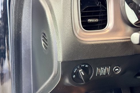 Used 2023 Dodge Charger SXT image 10