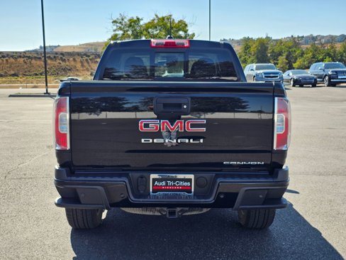 Used 2022 GMC Canyon Denali image 5
