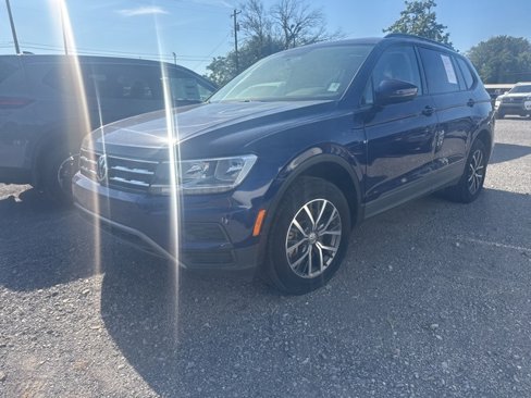 Used 2021 Volkswagen Tiguan S image 2