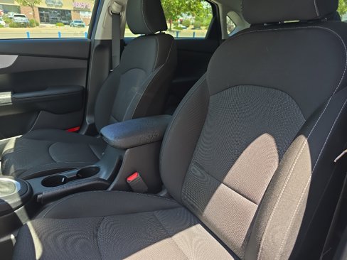 Used 2024 Kia Forte LXS image 21