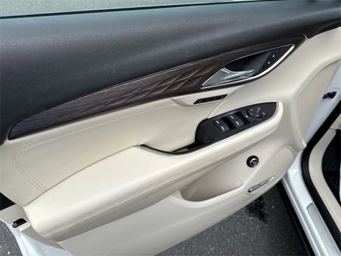 Certified 2021 Buick Envision Avenir image 23