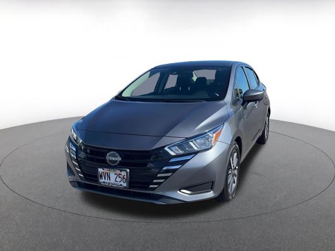 Used 2023 Nissan Versa SV image 7