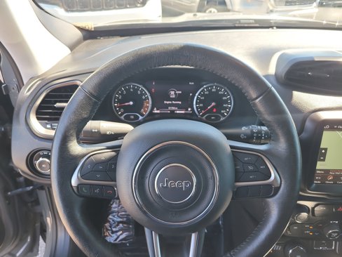 Used 2022 Jeep Renegade Latitude w/ Convenience Group image 26