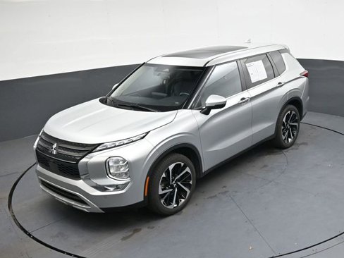 Used 2024 Mitsubishi Outlander SE image 26