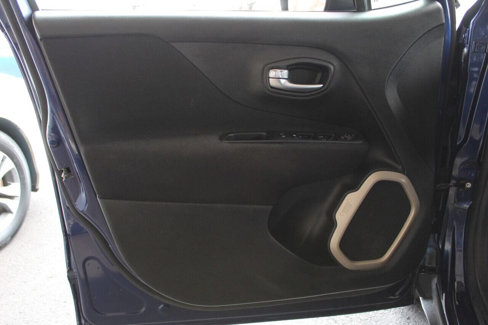 Used 2016 Jeep Renegade Sport w/ Power & Air Group image 17