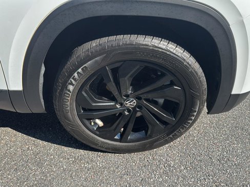 Used 2023 Volkswagen Atlas SE image 35