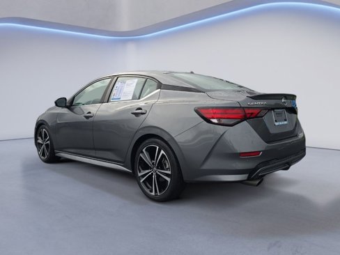 Used 2020 Nissan Sentra SR image 4