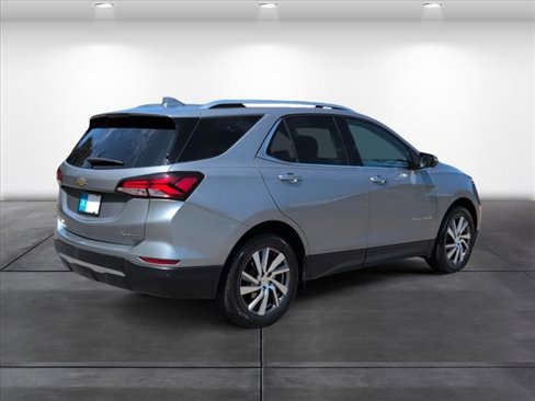 Used 2023 Chevrolet Equinox Premier image 5